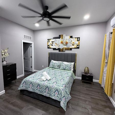 The Palm Suite Lehigh Acres Exterior photo