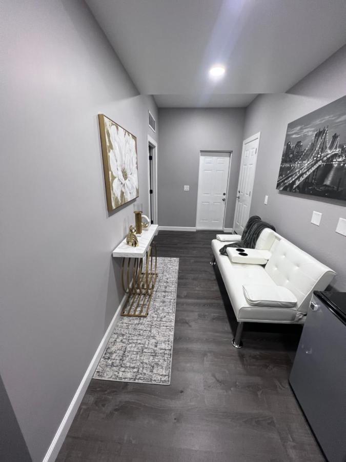 The Palm Suite Lehigh Acres Exterior photo